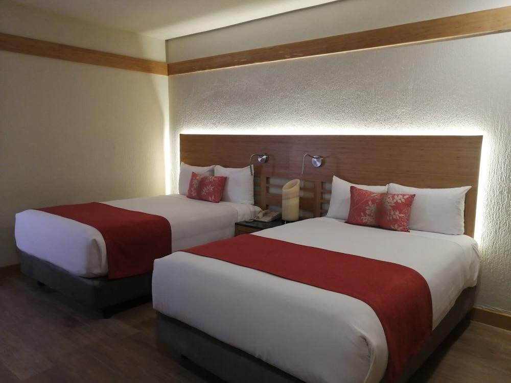 Camino Real Sumiya Hotel